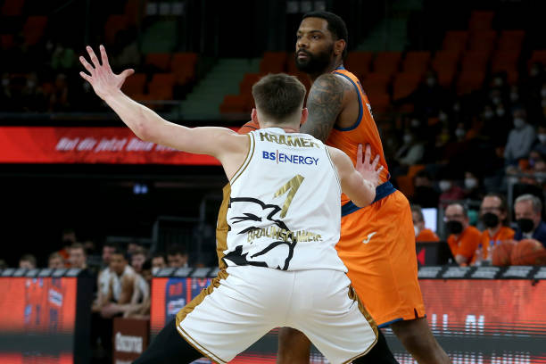 乌雷尼亚加 乌雷尼亚加