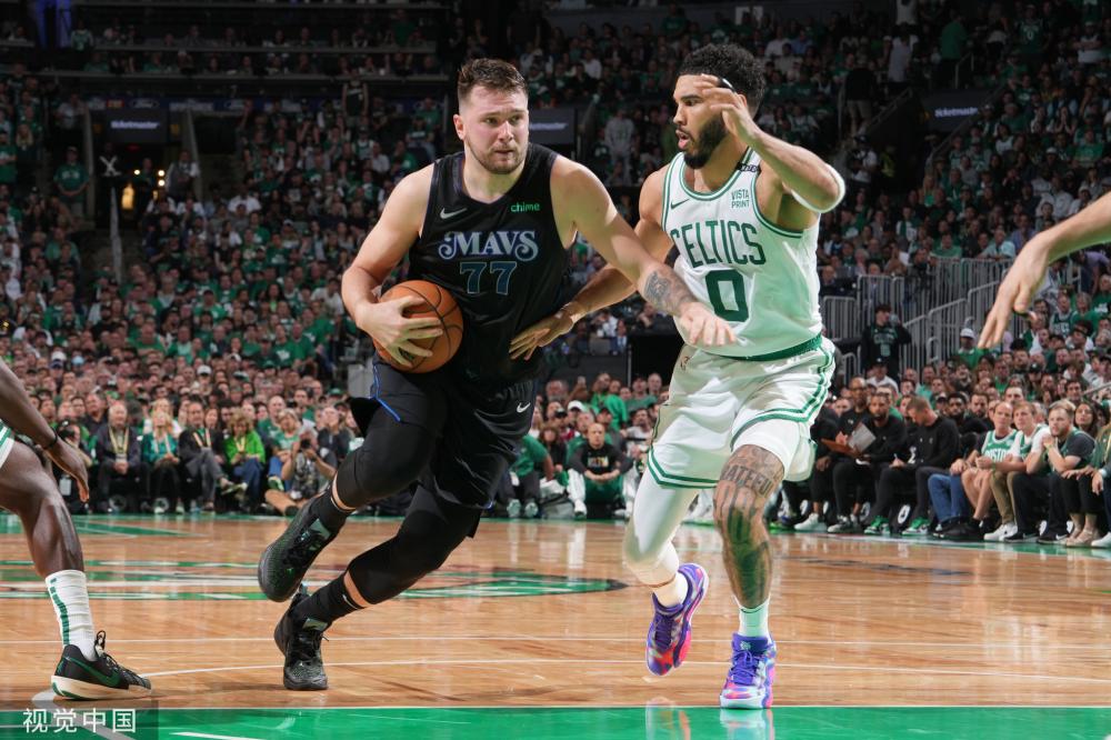 纽卡斯尔联 纽卡斯尔联